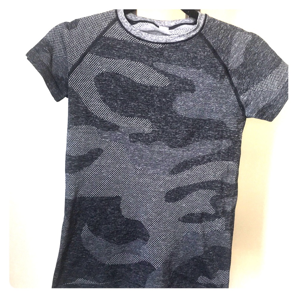 hpe cross x seamless camo tee